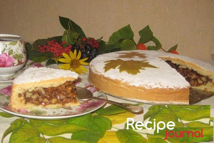 Фото с (Песочный пирог с орехами в карамели - рецепт вкусной выпечки)