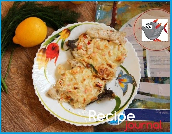 Фото с (Хек, фаршированный крабовыми палочками - рецепт вкусного блюда из рыбы)